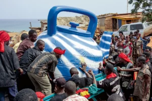A traditional priest and fisherman was buried inside a giant blue teapot in Ghana’s Central Region in 2009. Regula Tschumi
